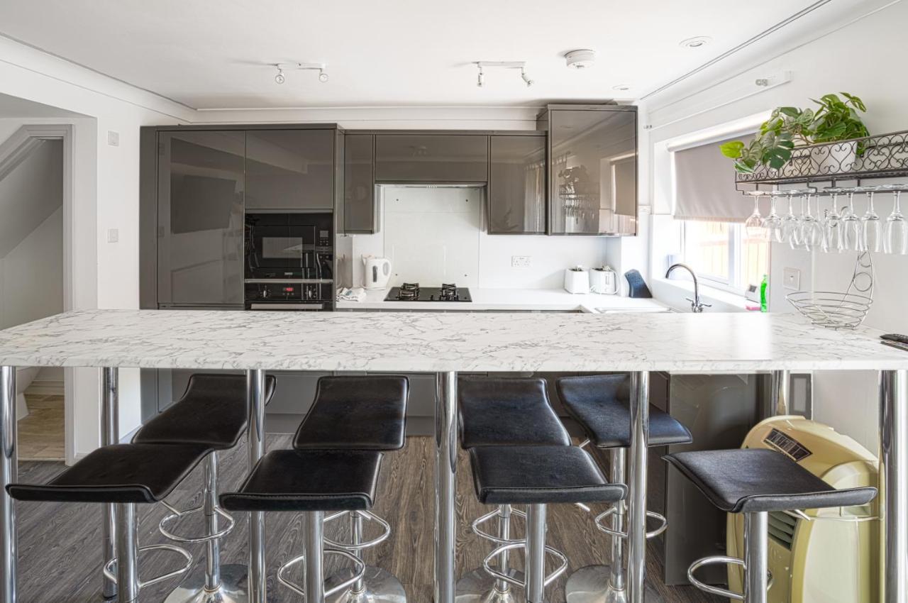 Perfect Couple Retreat To Unwind&Relax With Hottub Apartamento Peacehaven Exterior foto