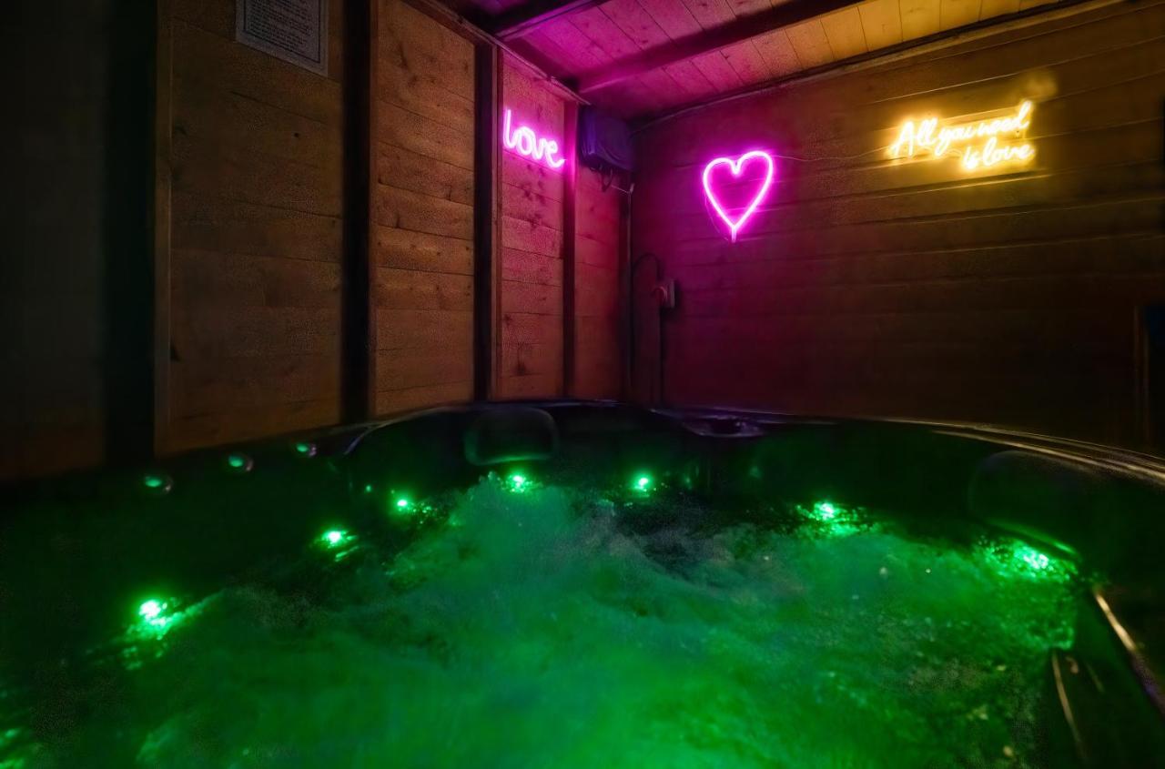 Perfect Couple Retreat To Unwind&Relax With Hottub Apartamento Peacehaven Exterior foto